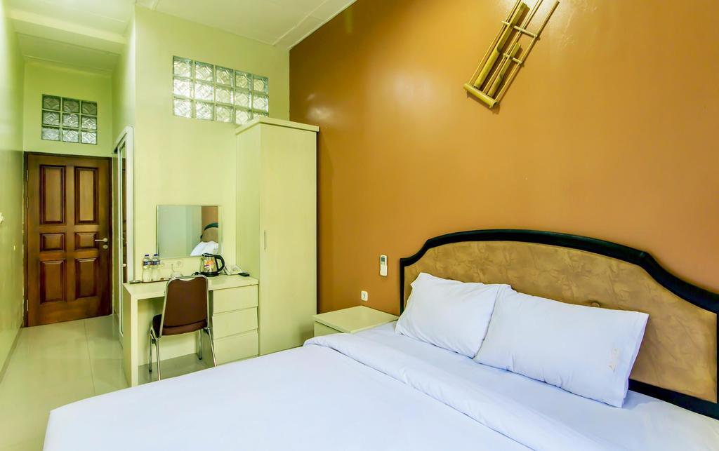 Asoka Inn Бандунг Экстерьер фото